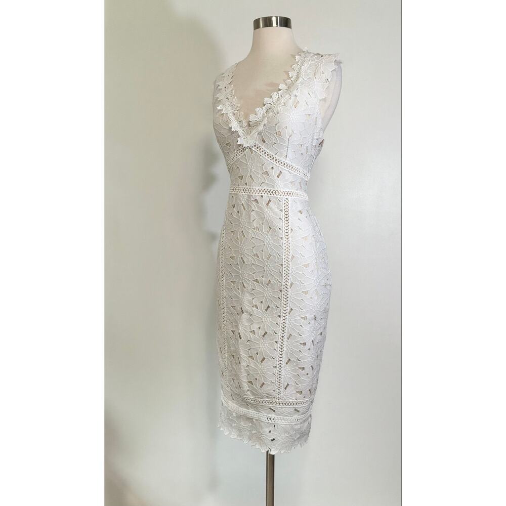 Saylor All-Over-Lace Midi Dress in White Size Large - Picture 3 of 7